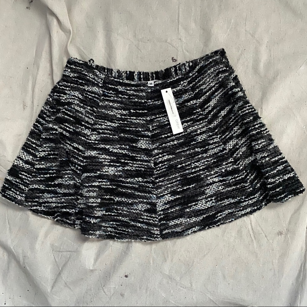 NWT Drew boucle knit skater skirt